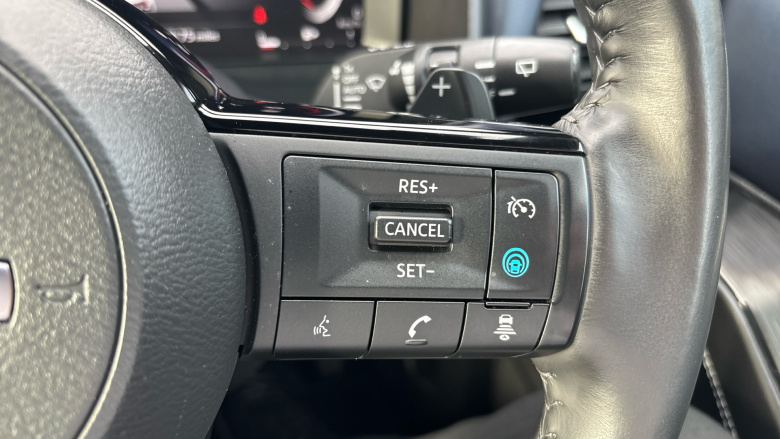 Nissan Qashqai 1.3 DiG-T MH 158 Tekna 5dr Xtronic Petrol Hatchback